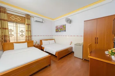 Dreibettzimmer — Diamond Hotel CMT8 - Center SaiGon